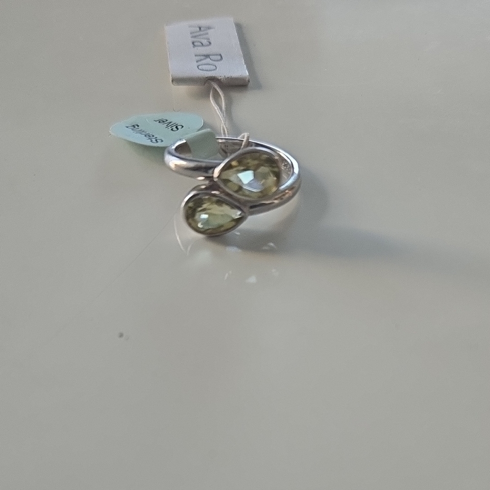 Ava Ro Elegant Sterling Silver and Green Gemstone Ring Size 7 Genuine Stone